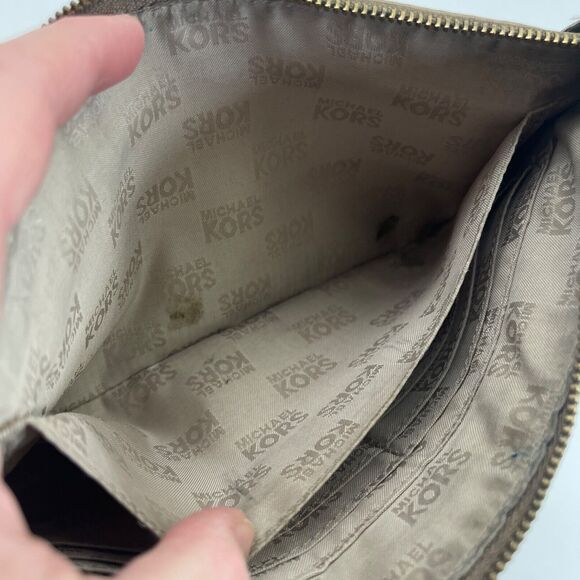 Michael Kors Fulton Brown Large Zip Clutch Wristlet W/Gold Hardware‎ - Picture 9 of 11